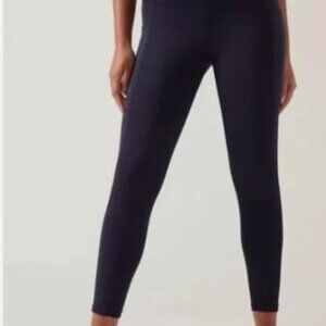 Ultimate Stash High Rise 7/8 Legging in Navy, size small/tall
